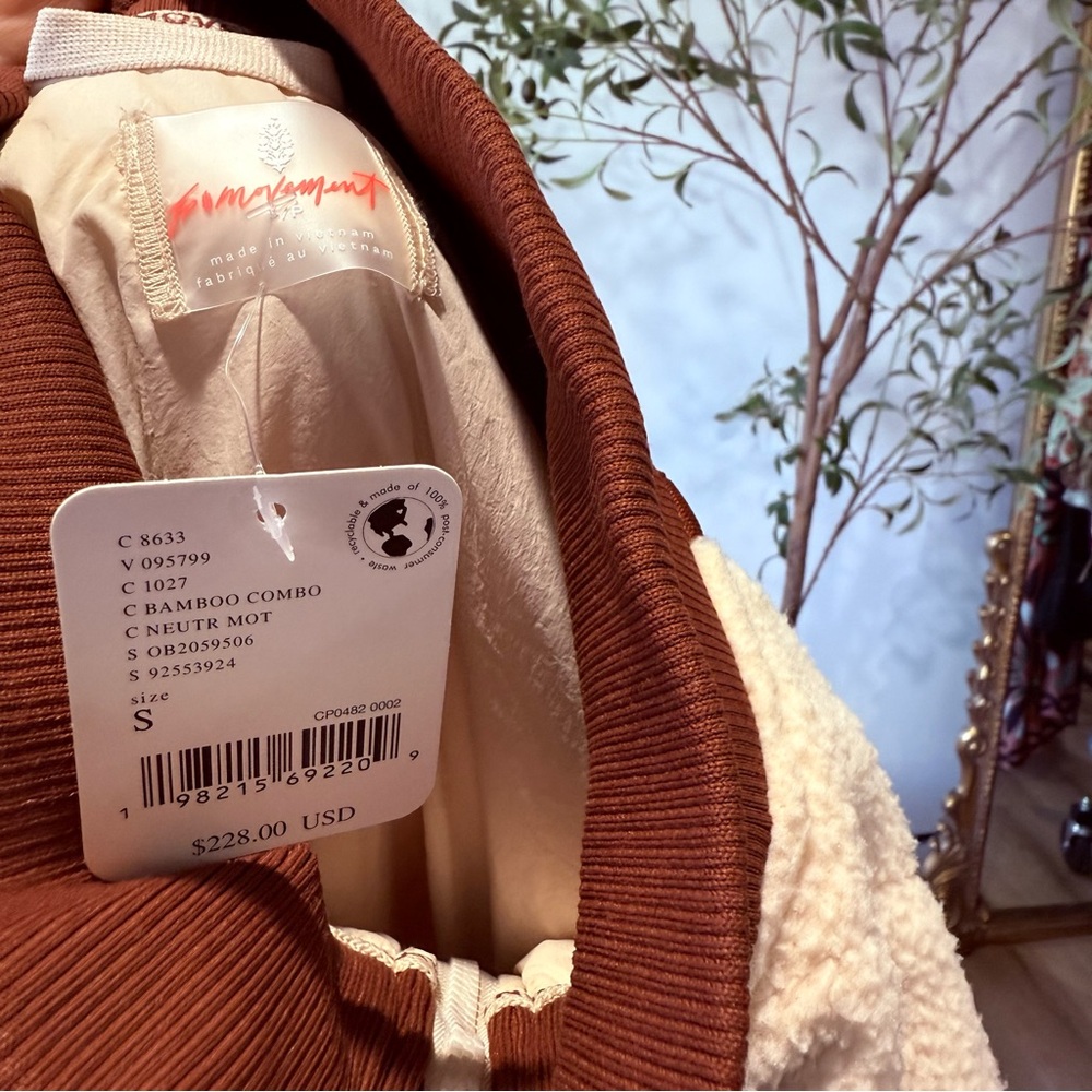 Free People Movement Fleecy Sherpa Scrunchy Pippa Jacket - Picture 5 of 5